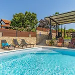 Hébergement de vacances House Palmera 2 Medulin