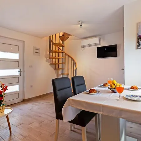 House Palmera 2 Medulin