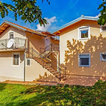 House Palmera 2 * Medulin